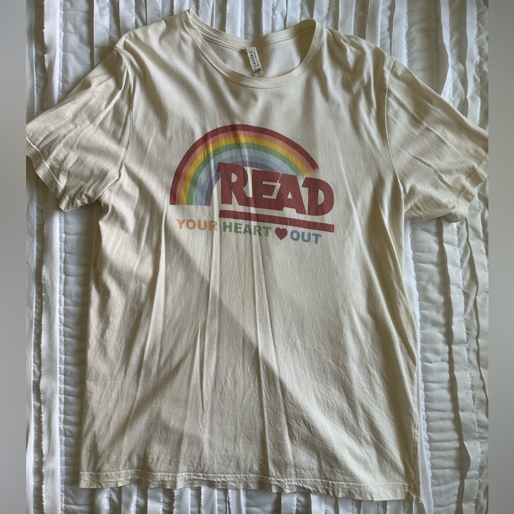 Read your heart out tee size XL